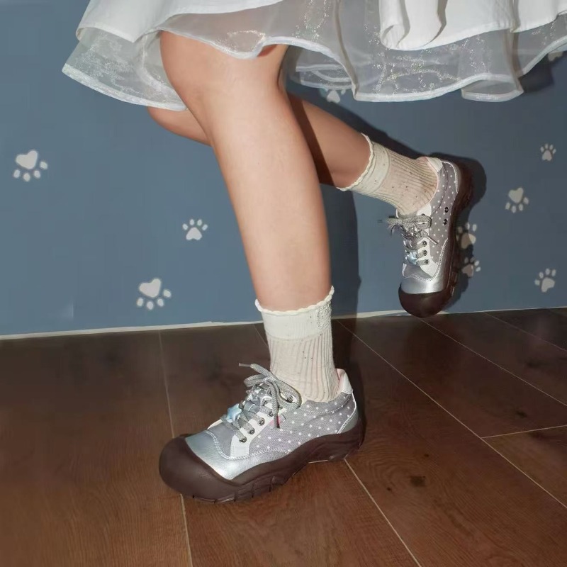Damessneakers 2026 Nieuwe lede - Leather Work For Kids recensie en prijs